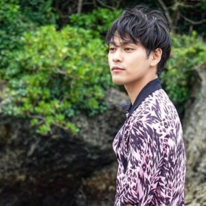 Yuya Yagira Instagram - アドベンチャーキング第二弾が公開されました🌴✨ ‎⁦‪#Philippines‬⁩
‎⁦‪#フィリピン‬⁩
‎⁦‪#siargao‬⁩
‎⁦‪#柳楽優弥‬⁩
‎⁦‪#yuyayagira‬⁩
‎⁦‪#adventureking‬⁩ ‎⁦‪#アドキン‬⁩