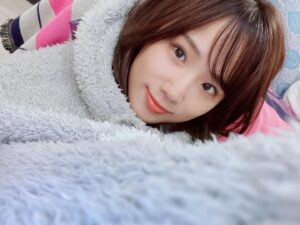 Yuzuki Akiyama Instagram - 今回の作品で
大人メイクして頂いてるので
みなれない大人な顔に
嬉しくて落としたくない人🙋‍♀️

自分じゃできないメイクしてもらえると
わくわくして嬉しい☺️

#おじさんとゆずき
アップされたよ〜〜
みてね❣️ #TikTok
#ティックトッカー
#メイク
