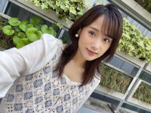 Yuzuki Akiyama Instagram - .
.
今日とってもお天気良いですねぇ〜☀️
うきうきする天気☺️

紫陽花も咲いてました✨️

#紫陽花 #JAPAN #初夏