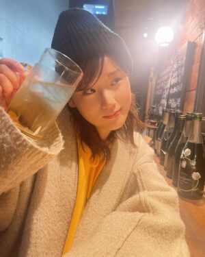 Yuzuki Akiyama Instagram - .
.
またひとつ、
クランクアップしました☺️

久しぶりの再会の
大好きな方にも会えて
とっても幸せな現場でした☺️

お知らせ、お待ちください☺️

またねぇ❣️

#冬
#ニット帽
#冬コーデ