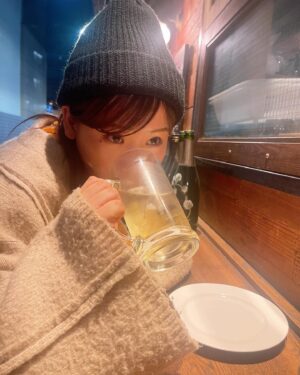Yuzuki Akiyama Instagram - .
.
またひとつ、
クランクアップしました☺️

久しぶりの再会の
大好きな方にも会えて
とっても幸せな現場でした☺️

お知らせ、お待ちください☺️

またねぇ❣️

#冬
#ニット帽
#冬コーデ