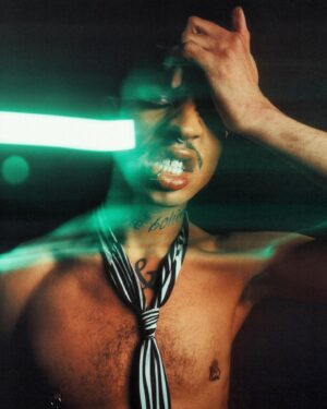 Yvie Oddly Instagram - How’s your head, @oddlyyvie?

Shot by @seekaxiom 

#drag #nycdrag #gayphotographer #queerphotographer #dragrace #dragportrait #yvieoddly #moodyports