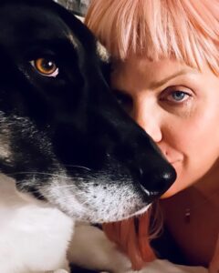 Actress Yvonne MacInnis HD Instagram Photos and Wallpapers December 2023