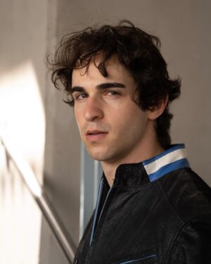 Zachary Gordon Instagram - If you haven’t heard much from me these last 9 weeks, here’s why… I tore a few muscles in my throat, sprained my back. Couldn’t sing, couldn’t talk, couldn’t even lift a dumbbell… And for awhile, I was “that guy” communicating to everyone via the “notes” app on my iPhone. Nobody liked that guy…
So I hid away in my room and played my guitar, tied up loose ends on unfinished songs, even hired a music manager. All this to say, I’ve never been more clear about my purpose and my passion for singing and songwriting. I’ve never felt more grateful for the gifts that I took for granted. And if this “break” taught me anything… it’s that I don’t feel like myself unless I’m singing, writing, and sharing those moments of pain and suffering with all of you. And of course… the triumphs too. So thank you for your patience, unwavering support, and (most of all) your compassion. I will never take that for granted. Love !! - Zach ♥️