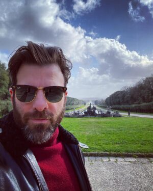 Zachary Quinto Instagram - i know things now...