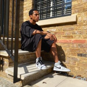 Zack Morris Instagram - All black for the summer
