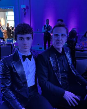 Zackary Arthur Instagram - left earth and went to @saturnawards 

Stylist: @tarzinichols
Stylist assist: @jen_and_juice
grooming: @ashleyceemakeup
Studio: @striiike

products i’d like to mention

@houseofskuff 
@grownalchemist