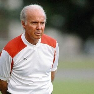 Zagallo Instagram - #tbt de 1989 quando, como treinador dos Emirados Árabes, classificamos a seleção para sua primeira e única Copa do Mundo.

.
.
#baudozagallo #velholobotaon
