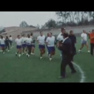 Zagallo Instagram - Momento especial para mim, de um raro registro, a poucos dias da estréia na Copa do Mundo de 1970.
Eu e o Admildo Chirol dirigiamos uma sessão de treinamento em Guadalajara, no México.
Durante as finalizações (chutes a gol), o Tostão me aplica uma linda finta, e na sequência o Chirol ganha uma “Lambreta” do Jairzinho.
.
.
#velholobotaon #baudozagallo