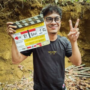Zahiril Adzim Instagram - It’s a wrap for #MartabatMisiBerdarah alhamdulillah! 

What a journey, what a sick ride! Big thanks to my buddy, my sifu @adrianteh19 for giving this opportunity and believe in me to co-direct with him. Through out this journey, i learned a lot. Thanks to @act2pictures and the whole team for the past 30 fun days of shoot.

Not to forget, my fellow actors sebab sudi involve dalam project ni. Line up yang best, fun, kepala sempoi semuanya. Semoga ada rezeki untuk kita bekerjasama lagi.

I had fun.
Nanti kita sembang lagi.
