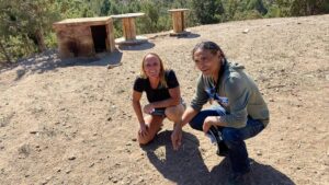 Zahn McClarnon Instagram - Had a good wonderful day hanging out with these beautiful creatures @uswolfrefuge thank you @amandabenfield74 if you feel like helping out you can donate at www.uswolfrefuge.org #loki #thunder