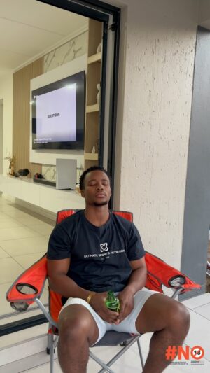 Zamani Mbatha Instagram - When the geyser decides to take a break on my shower day 😡, I find the perfect remedy in the soothing combination of @SavannaCider Angry Lemon, the Anger Manenja and some cuddles with my peaceful puppy 🍋

Want to hoosah? Click the link and the Anger Manenja will help you https://www.savanna.co.za/angermanenja/Home

#siyavannaSA #savannaangrylemon