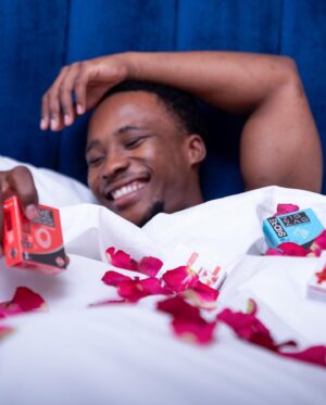 Zamani Mbatha Instagram - This Valentine’s Days I’ll have my new favorite 
Wingman @skoresa . The best part, each pack comes with FREE DISPOSAL pouches,  so it’s double the Klean Job