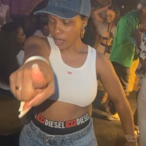 Zamani Mbatha Instagram - Ekhaya ngiyingane,ngyaw’gqokela 🎄
