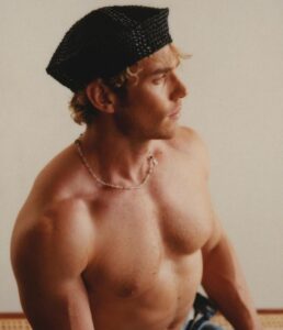 Zane Phillips Instagram - Loved these photos and this convo with @oddamagazine - I’m glad I can finally show u all how I dress for the 9-5 every day hope this helps

In conversation with @vincentperella 
Photographer @raphaelvmolina 
Fashion Editor @yuvalozery 
Grooming @colleendominique 
Photographer Assistant @kimberlyrmolina 
Fashion Assistant @ipalari 
Special Thanks to Greta Masi, @morganpesante, @trustinsparkles, @summerrrosebutler love y’all