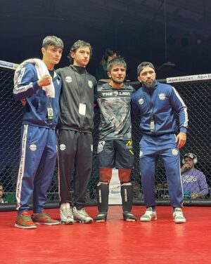 Zarrukh Adashev Instagram - Alhamdulillah we got W tonight have mistakes to fix on to the next one 
Congrats to my lil brother @uzb_forever_  came back strong after layoff from fight TEAM IS PROUD OF YOU 
Thanks to whole team for helping Nodir for he’s fight THE UZBEK IS BACK 🇺🇿❤️🥷 @stellarfights @brianwka THANK U FOR HAVING US
@hasan_jamshidov 
@dilovar_balaev 
@rustam__shomaxmadov 
@teamzarrukhadashev