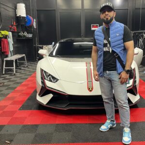 Zarrukh Adashev Instagram - Самое бомбовое место в Бруклине отвечаю за слова @whiteswan_autospa 

Best one in Brooklyn mark my words @whiteswan_autospa