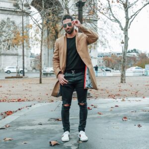 Zaven Aslanian Instagram - Garde les yeux sur la ligne d’arrivée et non sur l’agitation autour de toi.