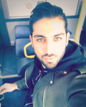 Zaven Aslanian Instagram - Celui qui a été acteur de ton malheur sera un jour spectateur de ton bonheur.. Le temps est un excellent juge !
