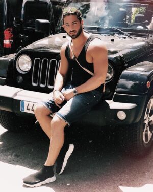 Zaven Aslanian Instagram - On the road 🇪🇸