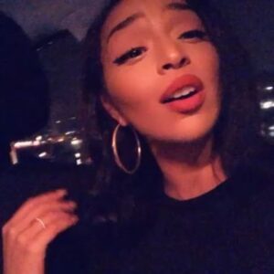Zayra Setouty Instagram - Freestyle @jsullivanmusic 
Mise au défi 😏🙄 et texte le sang de la veine @redk_carpe_diem 🔥🙏🏽