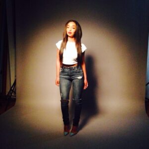 Zayra Setouty Instagram - #JamaisTropTard dispo le 4 mai !!