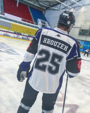 Zdeněk Piškula Instagram - Hokejový hovado! #Hrouzek#Hrózek#Havíři#LAJNA