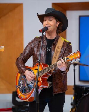 Zé Amaro Instagram - Zé Amaro veio ao programa promover o espetáculo que vai realizar, no dia 16 de março, no Coliseu dos Recreios em Lisboa, as 22h00. 🤠 📸 @mbritesphotos