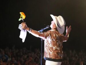 Zé Amaro Instagram - 🥳 Registos de uma noite muito divertida, ao som do “Cowboy Apaixanado”, 𝗭𝗲́ 𝗔𝗺𝗮𝗿𝗼.