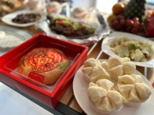 Zenn Kyi Instagram - Gong Xi Fa Cai!
နှစ်သစ်မှာအားလုံးအတွက်ငြိမ်းချမ်းတဲ့နေ့တွေအမြန်ရောက်နိုင်ဖို့ဆုတောင်းပါတယ်။ ❤️🙏❤️