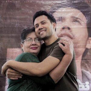Zenn Kyi Instagram - If I got disciplined mind and righteousness from Dad then I can say I got patience and optimism from you. And, light-heartedness. I’ll keep them and nurture them til’ the end.
I’ll be missing you, Mom. Rest in Heaven. ❤️🙏❤️