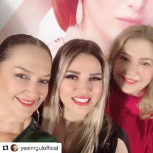 Zeynep Eronat Instagram - #Repost @muge_ulusoy (@get_repost)
・・・
#yüzleşme #gala @zeynep_eronat @yesimguloffical #mügeulusoy #alanya