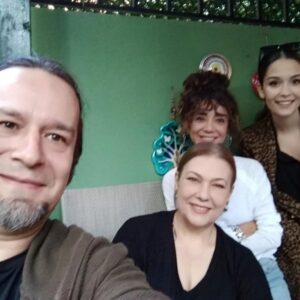 Zeynep Eronat Instagram - Günüm sonunda güzel bir gündü dedim şükürler olsun🙏🙏🙏❤️❤️
