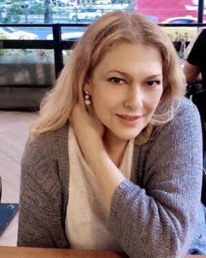 Zeynep Eronat Instagram - İstanbul ve sevdiceğim Mügeciğim...Yaklaşık 3,5 aydır ilk kez çıkıp mis gibi bir gün geçirmenin huzuru❤️❤️❤️