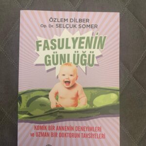 Zeynep Şarlıgil Instagram - Ben kitaplardan okuyarak araştırmayı, öğrenmeyi sevenlerdenim. Unutursam açıp bakmak kolayıma geliyor. Siz de benim gibi misiniz? Yana kaydırarak faydalandığım hamile kitaplarına bakabilirsiniz —>> #hamilelikkitapları #inamay @dr.selcuksomer @drhakancoker