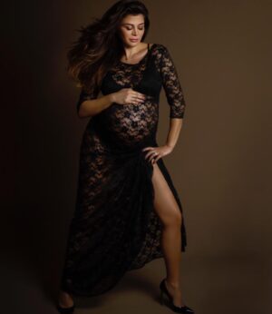 Zeynep Şarlıgil Instagram - A great adventure is about to begin!... #babygirlcomingsoon🎀 ##38weekspregnant #preggostyle #maternityphotography