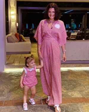 Zeynep Şarlıgil Instagram - Like mother like daughter #❤️
