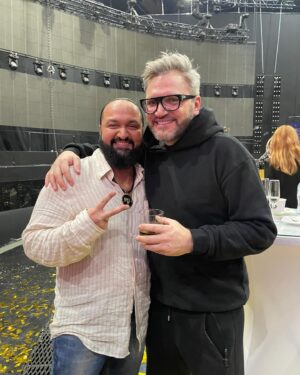 Zhan Grigorev-Milimerov Instagram - Так сложилось, что у этих двух замечательных людей День Рождения в один день😊

Хочу поздравить прекрасную, сильную, непохожую ни на кого, креативную и с отличным чувством юмора женщину! Дорогая Лолушка @lolitamilyavskaya - это всё про тебя!!!
У тебя есть отличное качество - ты всегда являешься собой. Оставайся такой же и продолжай нас радовать. С Днём Рождения и до встречи сегодня на твоём сольном концерте в «Crocus City Hall» ✌️

Вадим @vadimtakmenev , поздравляю тебя с Днём Рождения! Ты настоящий трудоголик, перфекционист и профессионал своего дела! Так, как ты живешь своими проектами, позавидует каждый. И при всём при этом,  являешься отличным другом, очень приятным и тактичным человеком. Рад нашей дружбе! Здоровья и семейного счастья тебе!✌️