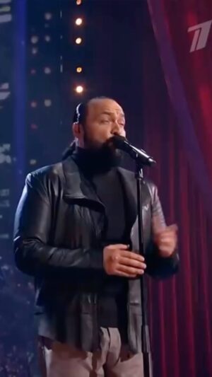 Zhan Grigorev-Milimerov Instagram - Как вам песня «Снегири» в моём исполнении, дорогие друже?✌️