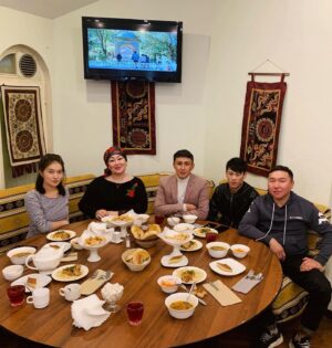 Zhanyl Asanbekova Instagram - Сонун маектештик. Чоң рахмат! 😊🙏🏻🥰