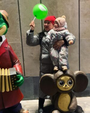 Zhanyl Asanbekova Instagram - Мы с Дариной здорово погуляли😁🥰