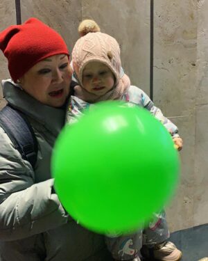 Zhanyl Asanbekova Instagram - Мы с Дариной здорово погуляли😁🥰