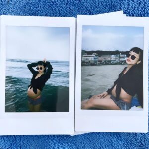 Zheng Qing Yu Instagram - 海邊の我🙆🏾‍♀️路邊の我🙆🏻‍♀️剛懷孕の我🌷👸🏻🌷🌷🌷