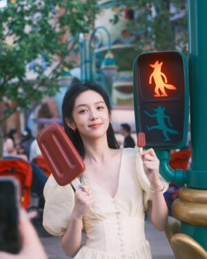 Zhou Ye Instagram - 🎂✌️