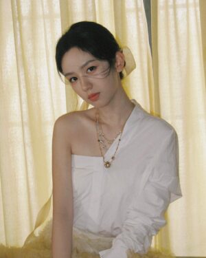 Zhou Ye Instagram - ☁️