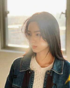 Zhou Ye Instagram - 灵灵灵 希望听到你说Hi～