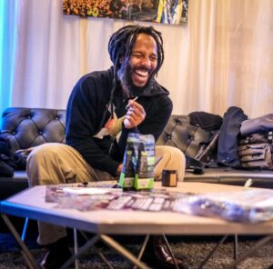 Ziggy Marley Instagram - This is what happens to me when old soul @stephenmarley ‘Ragga’ comes through. Good #medicine in every way imaginable.
😂😂😂😂. JAH.  #laugh #laughter