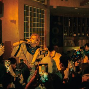 Zior Park Instagram - New album release party with my team @syndrome_z & my fans

thx to @makersmark_kr