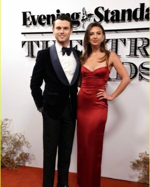 Zizi Strallen Instagram - Such a pleasure to accompany my wonderful and ridiculously talented friend @charlie.stemp to the @evening.standard @estheatreandarts awards. A truly beautiful night celebrating all things theatre. Congratulations to all the nominees ❤️

Obviously trying to look all demure and sophisticated in these pics but we all know the last slide is the real us ➡️ 

#eveningstandardawards #theatre #london #actor #creative #friends #maryandbert #supportthearts #londontheatre