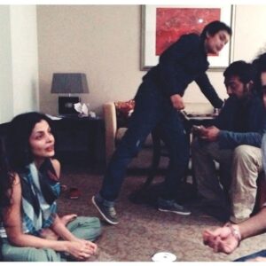 Zoya Akhtar Instagram - Look What I Found 😍 #5directors1frame #oldfriendsgoldfriends #2012 #goodolddays @anuragkashyap10 @nityamehra19 @reemakagti1 @imtiazaliofficial #getback #beatles